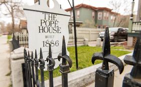 Pope House - Hist. Mansion - The Green Suite